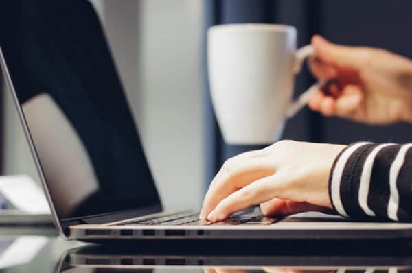 Atualizar posts antigos ajuda a melhorar o marketing de conteúdo do seu blog Atualizar posts antigos ajuda a melhorar o marketing de conteúdo do seu blog
