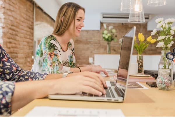 Um blog é uma forma de interagir com os seus clientes