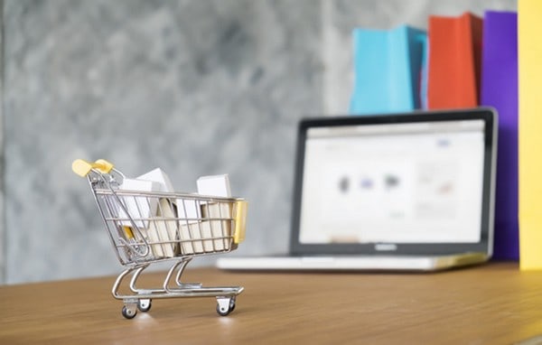 Facilidade para monitorar as vendas direto pelo computador