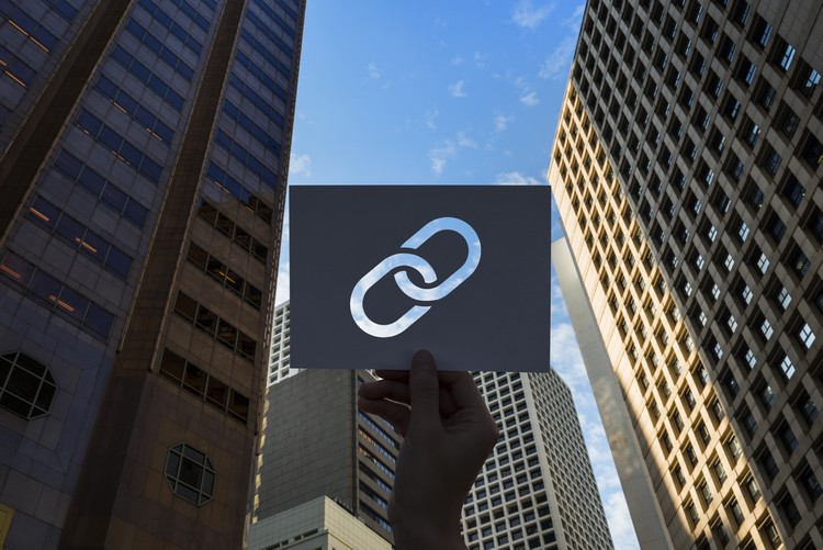 Devo ou não trabalhar com link building